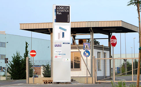 Totem per Logicor Parco Logistico
